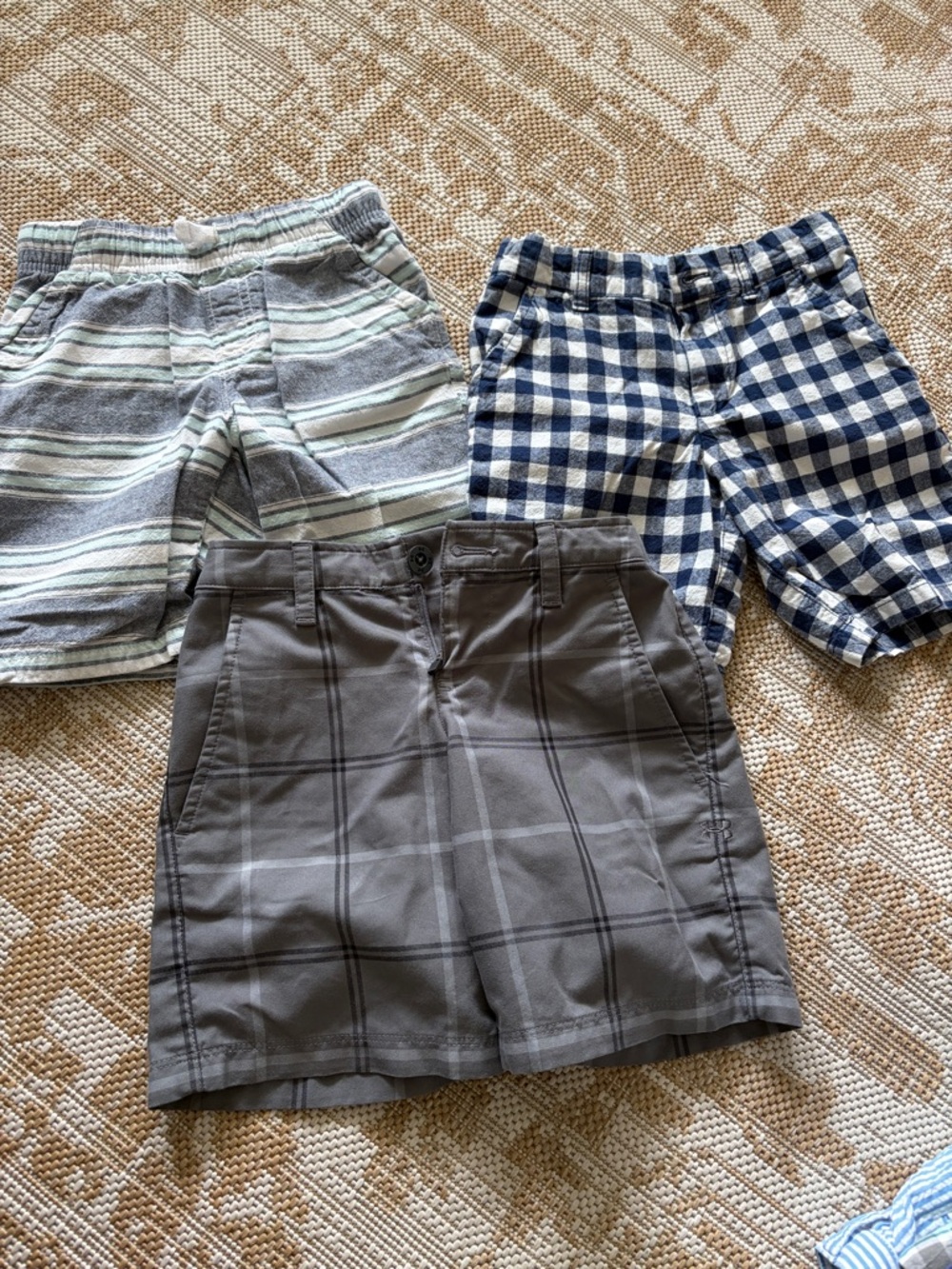 Boys size 6 dress shorts bundle - Picture 3 of 3
